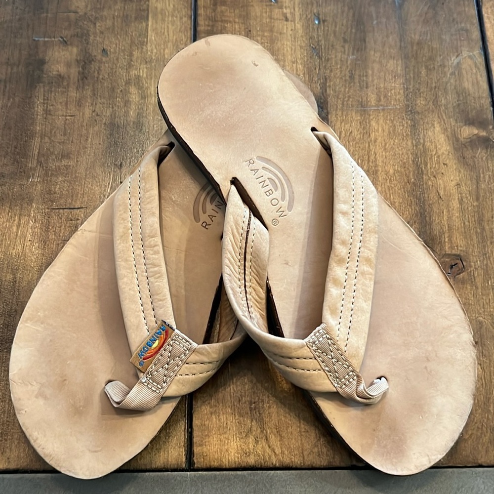 Rainbow Flip Flops - Sz 4/5 - Excellent Condition